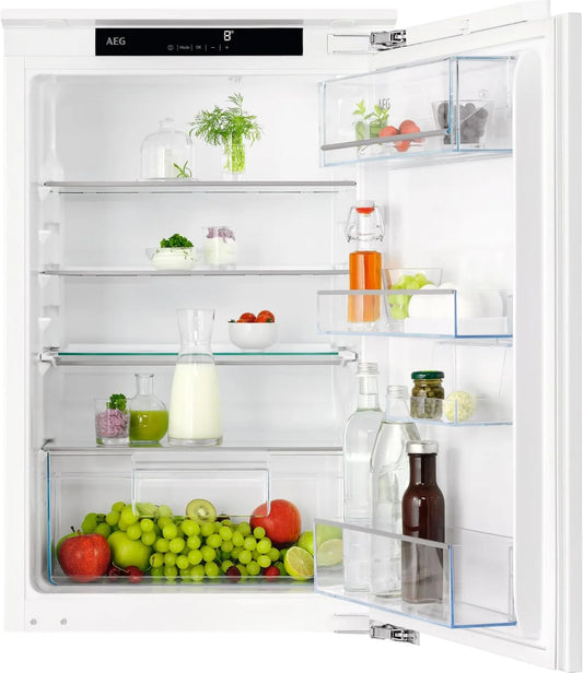 AEG Serie 5000 TSK5O88WDF Kühlschrank, 137 L, Einbau, Gefrierfach, LCD-Display, Serie 5000 OptiSpace: 2x vielfach verstellbare & 1x teilbare, 137L